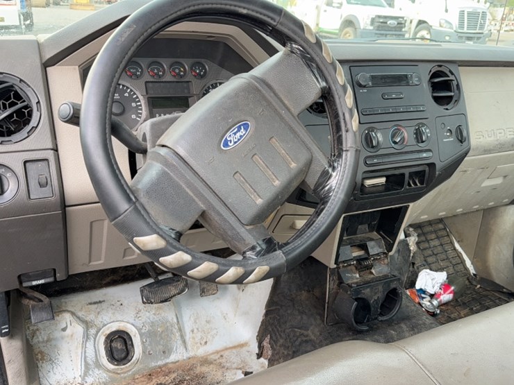 2008-ford-f250-image-13