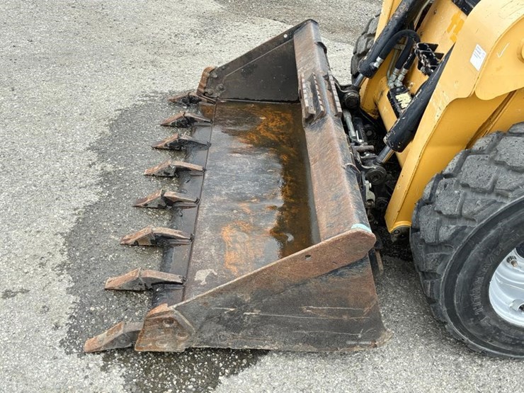 2019-gehl-r190-image-5