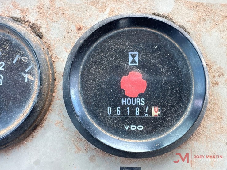 2006-deere-655c-image-31