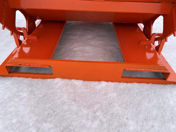 #2003-•-2-yard-self-dumping-hopper-image-9