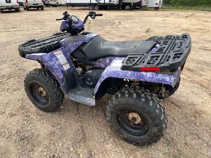2005-polaris-700-efi-4x4-atv-(523-hours)-image-2