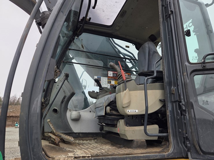 deere-470g-lc-image-52