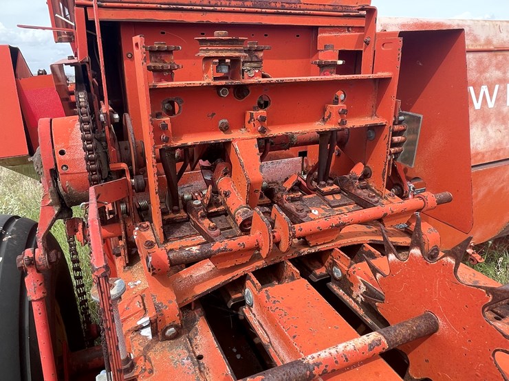 new-holland-505-image-31