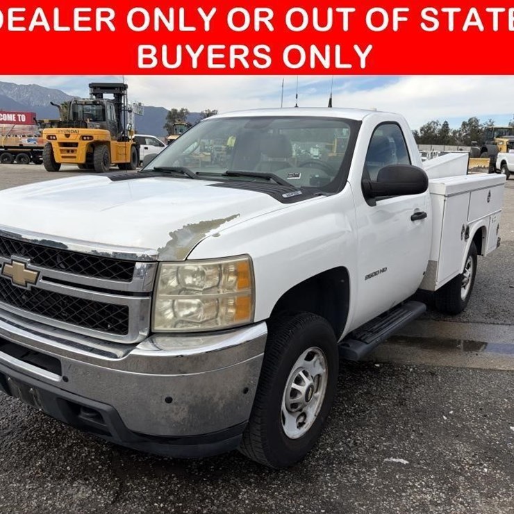 2011 CHEVROLET 2500