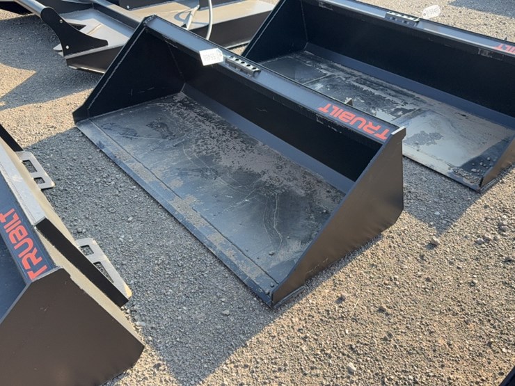 #2075-•-trubilt-66"-skid-steer-smooth-bucket-image-1