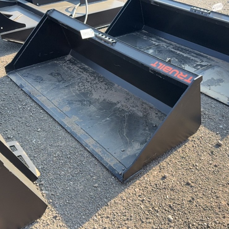 #2075 • TRUBILT 66" SKID STEER SMOOTH BUCKET