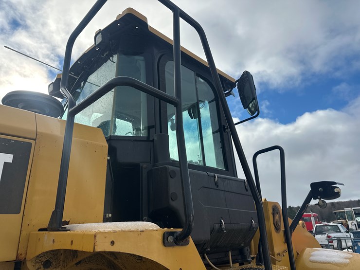 caterpillar-950gc-image-15