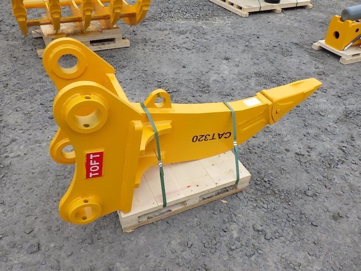 caterpillar-320-image-4