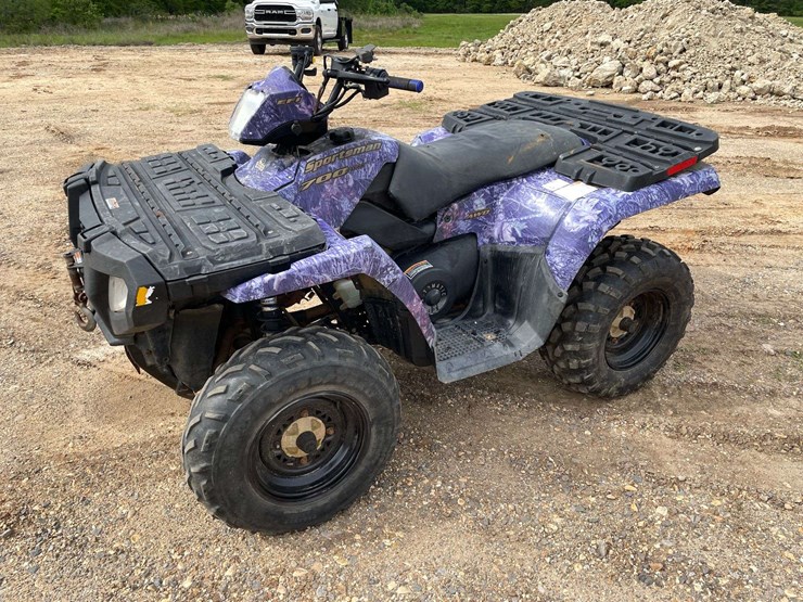 2005-polaris-700-efi-4x4-atv-(523-hours)-image-1