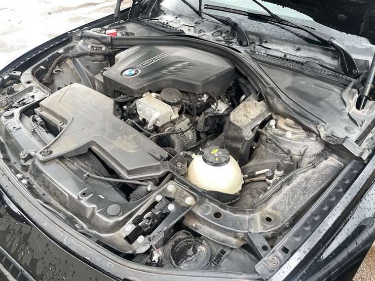 2016-bmw-328i-4-door-sedan-(112,946-miles)-image-7