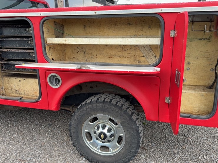 2011-chevrolet-2500-image-16