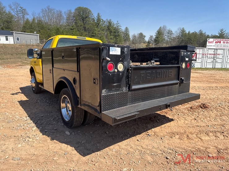 2004-ford-f550-xl-image-6