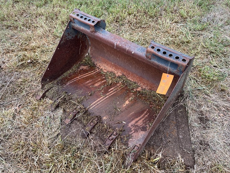 #4023-•-mini-bobcat-bucket-image-2