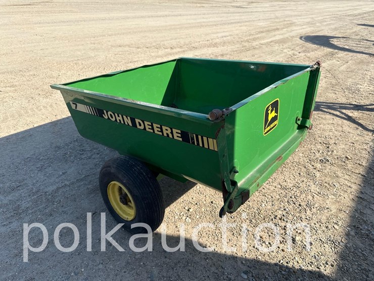 john-deere-7-image-1