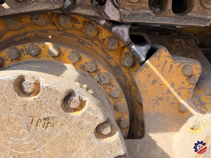 2018-komatsu-d51exi-24-image-12