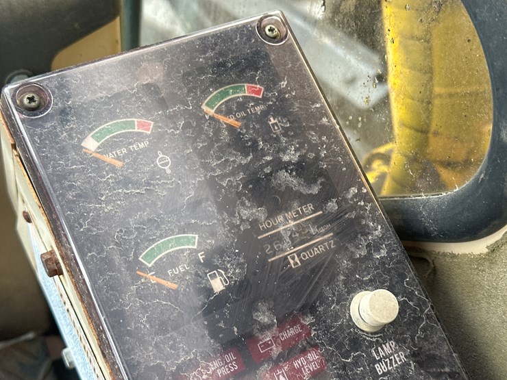 caterpillar-307-image-44