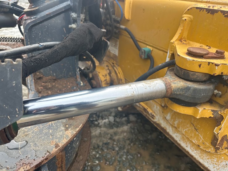 deere-550k-lgp-image-24