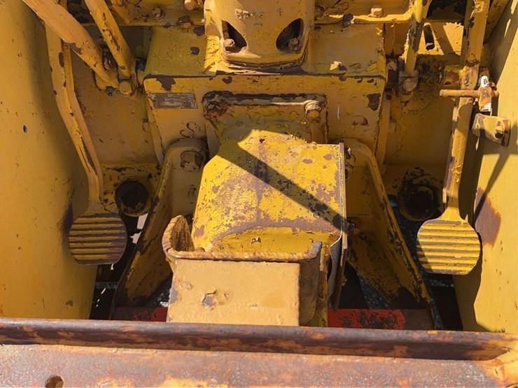caterpillar-r2-image-27