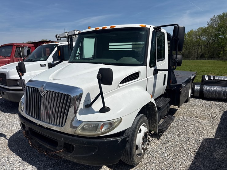 2005-case-ih-4300-image-2