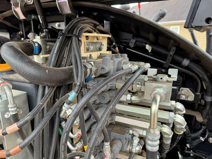 2023-kubota-u48-5-image-40