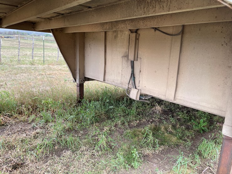 #4008-•-1978-barrett-cattle-trailer-(az-title)-image-7