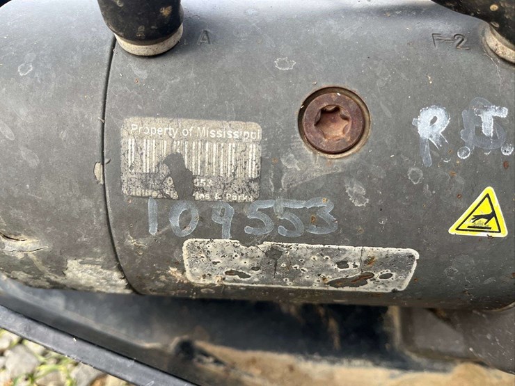 truck-brush-guard-with-warn-winch-image-7