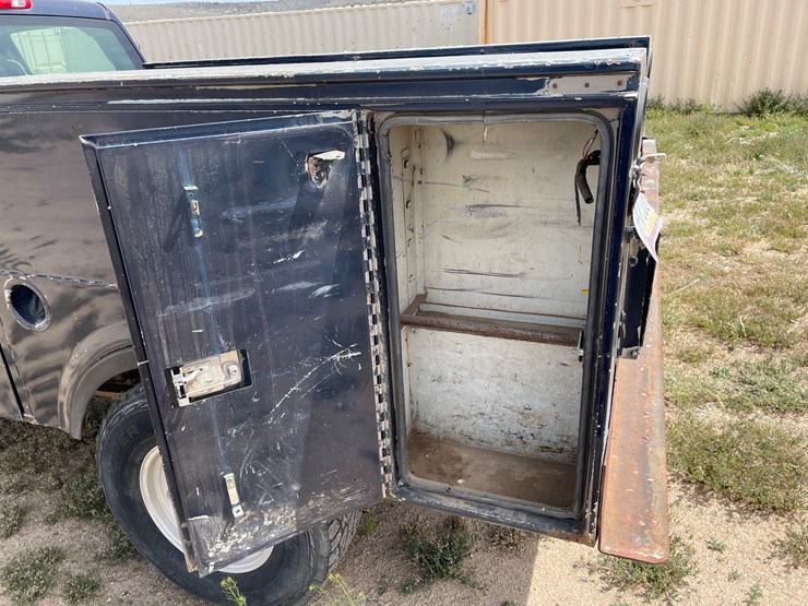 2009-chevrolet-2500-image-25