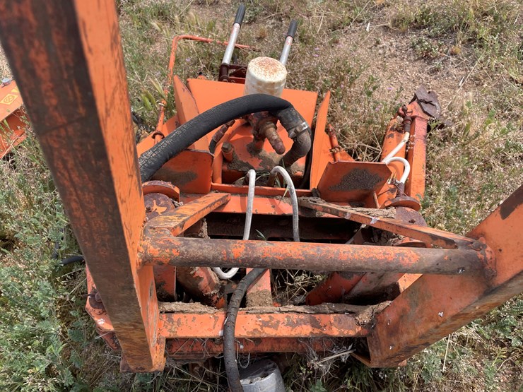 #4066-•-kubota-back-hoe-image-13