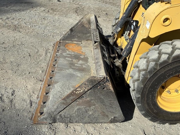 2012-yanmar-s190r-image-5