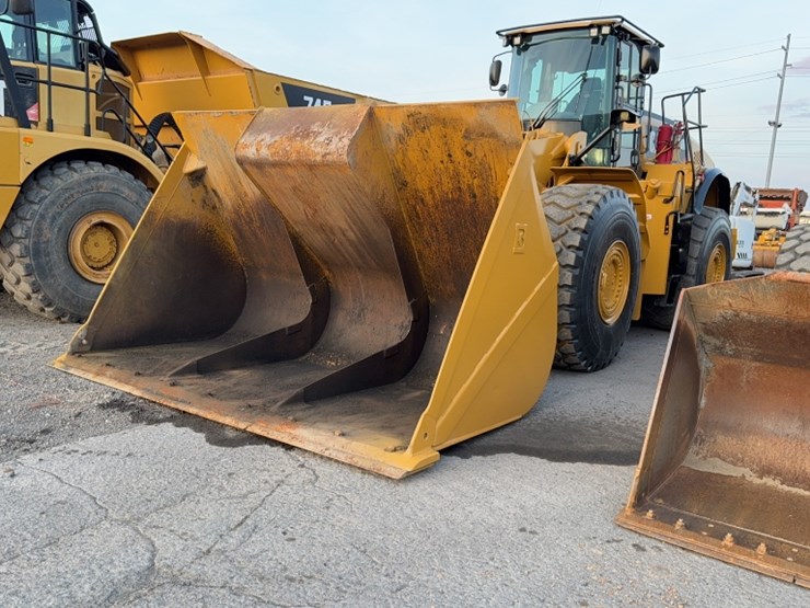 caterpillar-980k-image-1