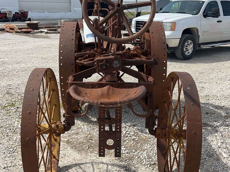 moline-universal-image-4