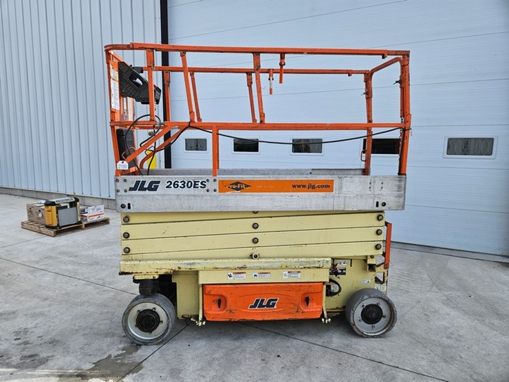 jlg-2630es-image-2