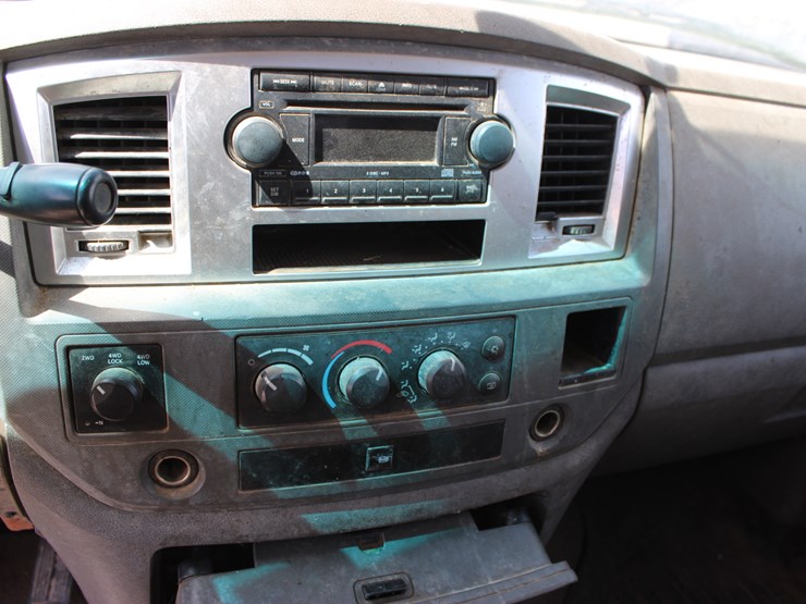 2007-dodge-ram-2500-image-31