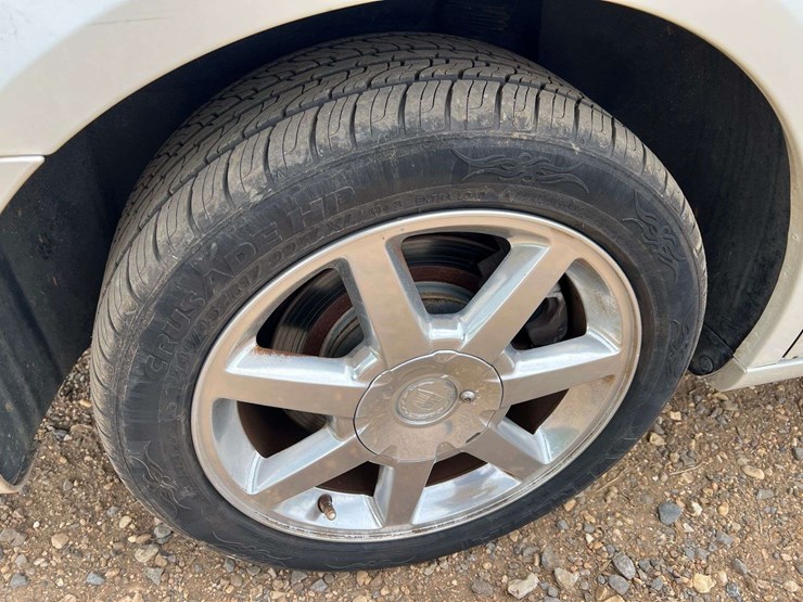 2005-cadillac-sts-4-door-sedan-(225,311-miles)-image-25