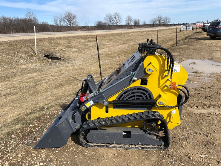 #213-•-landhonor-mini-skid-steer-loader-image-6
