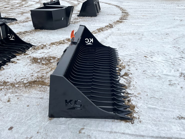 #2045-•-skid-steer-mount-72"-fine-tooth-skeleton-bucket-image-4