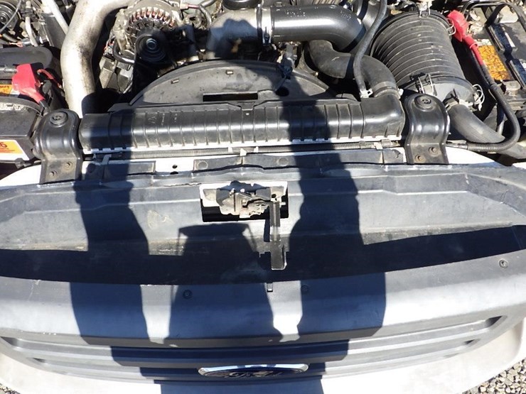 2005-ford-f450-image-14