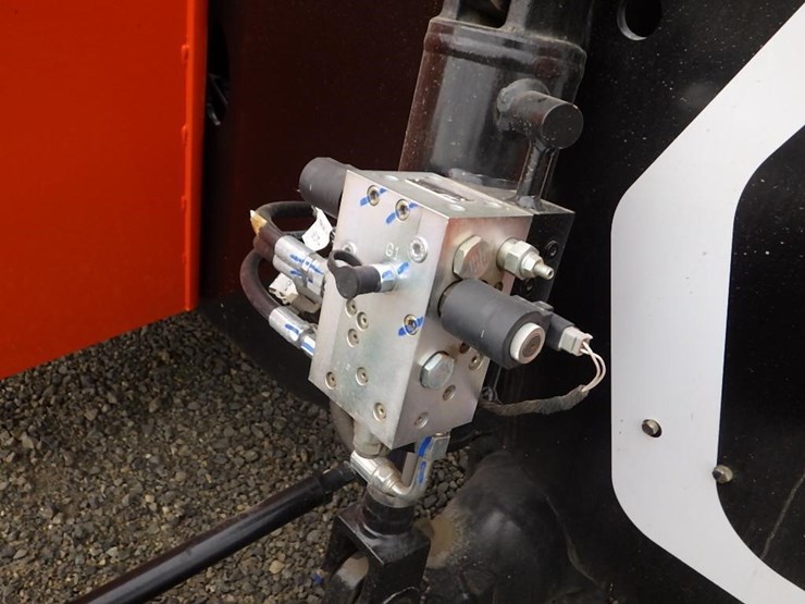 2024-sky-trak-6034-image-11