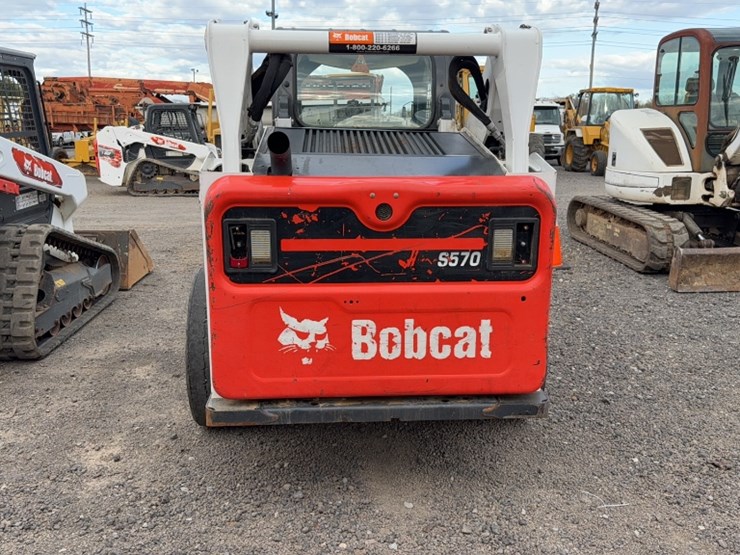2018-bobcat-s570-image-8