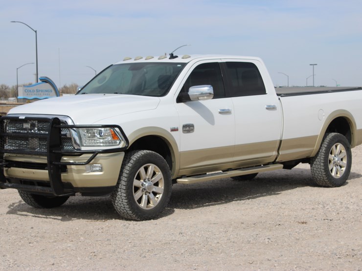 2015-ram-2500-laramie-longhorn-image-56