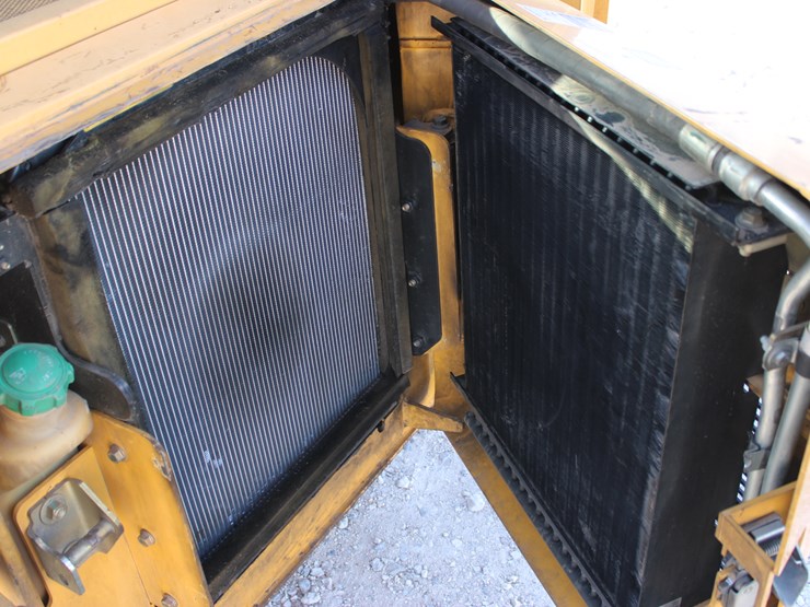 deere-ct322-image-30