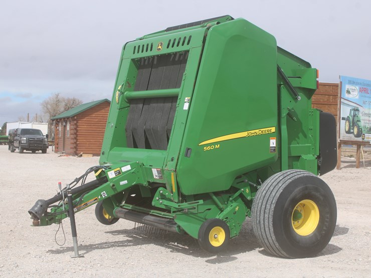 john-deere-560m-image-12