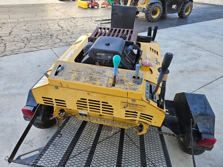 2007-vermeer-v2050-image-33