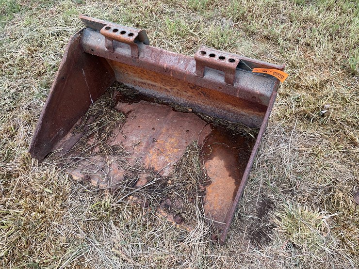 #4024-•-mini-bobcat-bucket-image-2