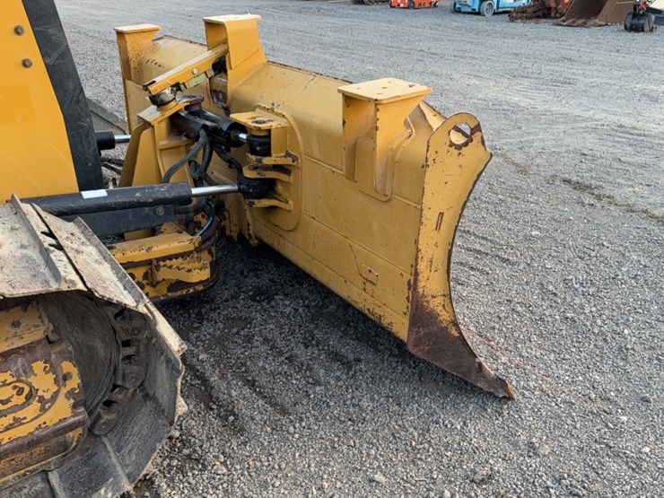 caterpillar-d5k2-lgp-image-4