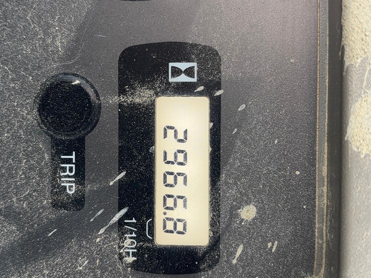 2012-case-cx130b-image-3