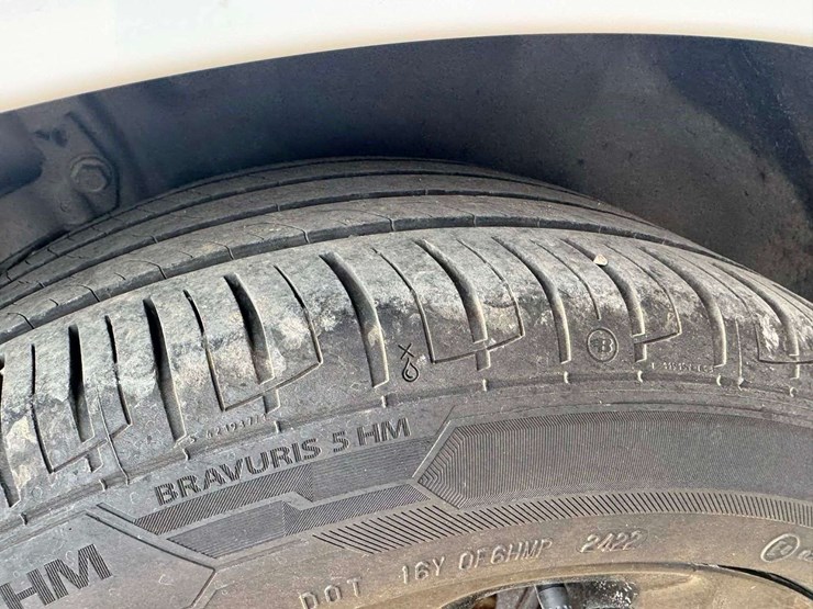 2016-buick-lacrosse-leather-fwd-4d-sedan-3.6-6cyl.-gasoline-(137,344-miles)-image-18