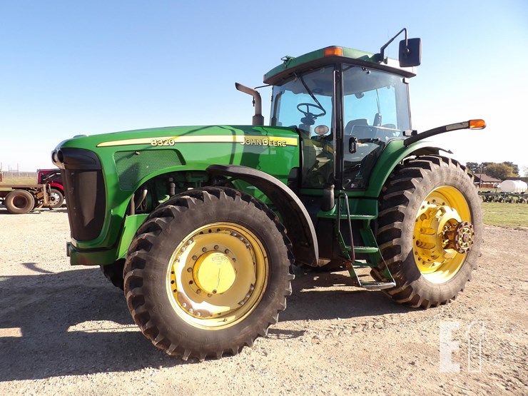 john-deere-8320-image-1