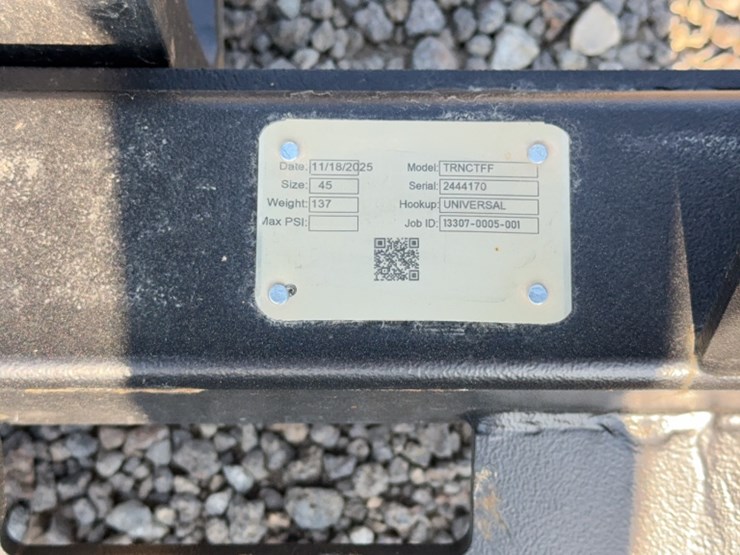 #2081-•-trubilt-42"-skid-steer-pallet-forks-image-3