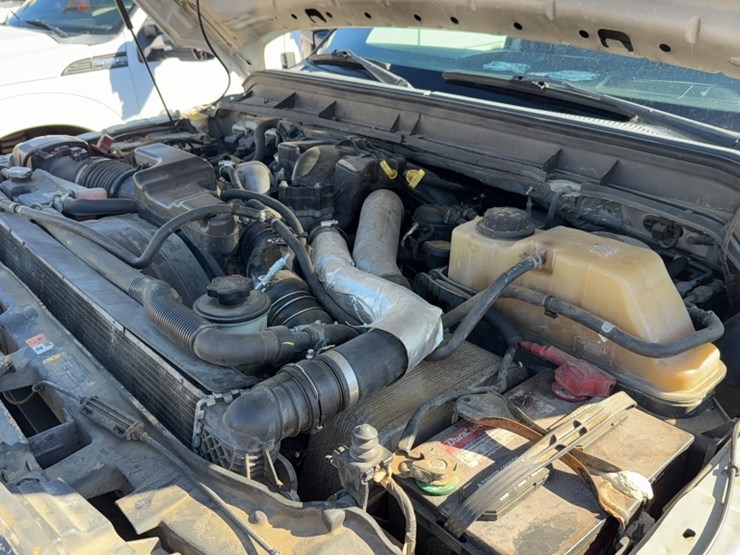 2011-ford-f350-image-23